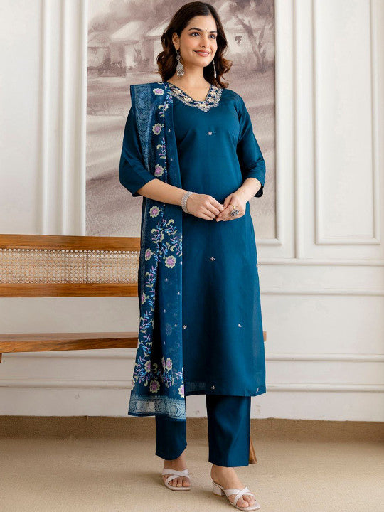 Women Floral Embroidered Regular Chanderi Cotton Kurta with Trousers & With Dupatta