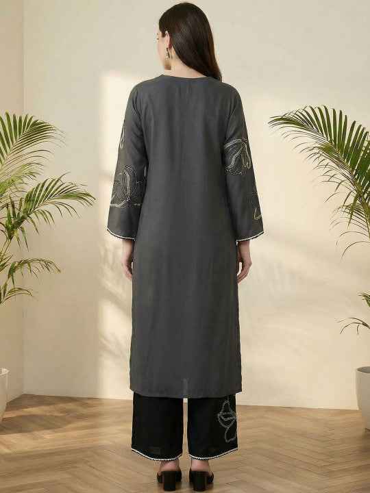 Women Floral Embroidered Regular Thread Work Kurta with Palazzos