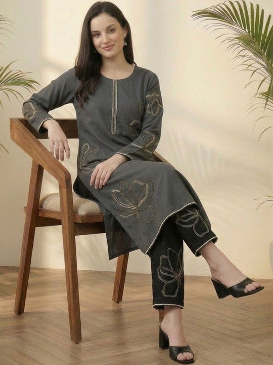 Women Floral Embroidered Regular Thread Work Kurta with Palazzos
