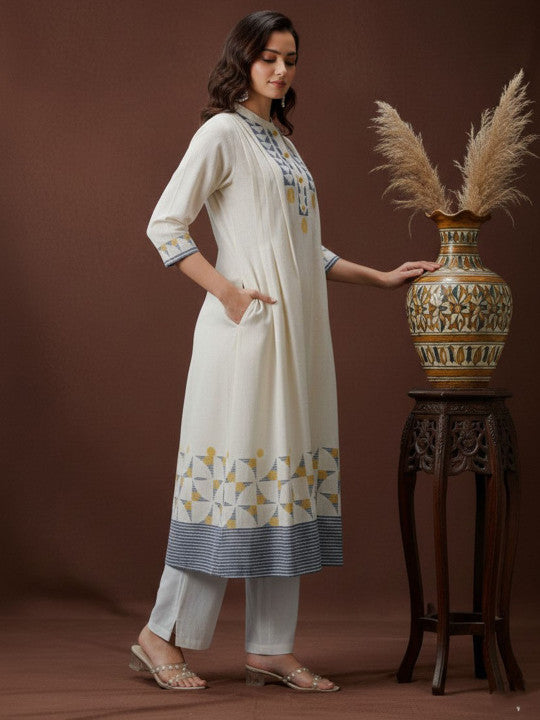 Women Printed Regular Kurta with Trousers & With Dupatta