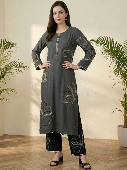 Women Floral Embroidered Regular Thread Work Kurta with Palazzos