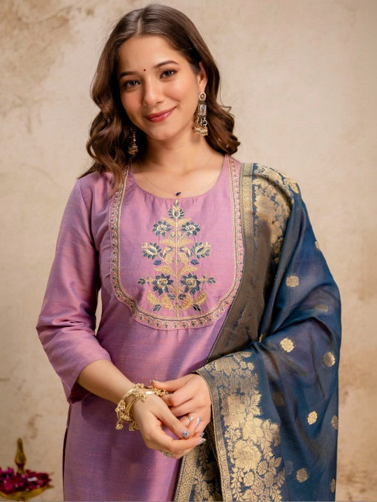 Women Ethnic Motifs Embroidered Regular Thread Work Kurta with Trousers & With Dupatta