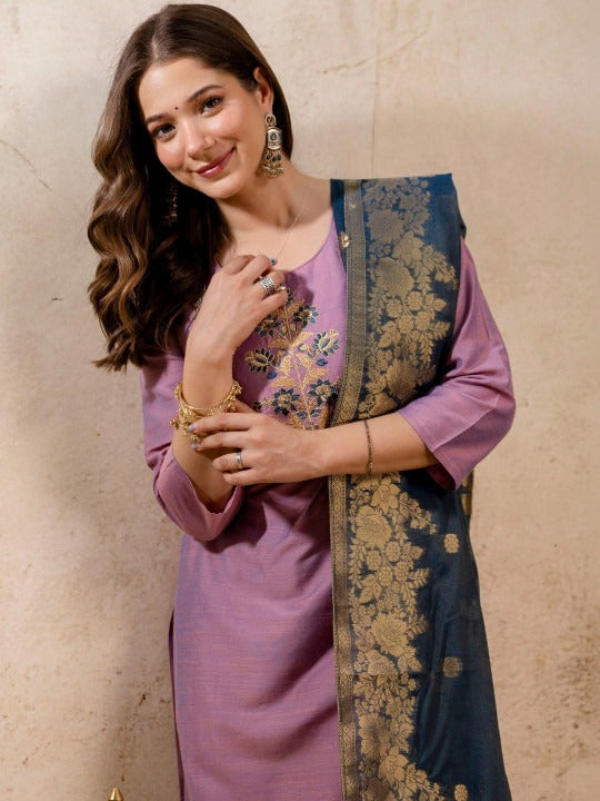 Women Ethnic Motifs Embroidered Regular Thread Work Kurta with Trousers & With Dupatta