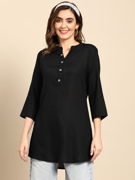 Women Solid Mandarin Collar Short Kurti