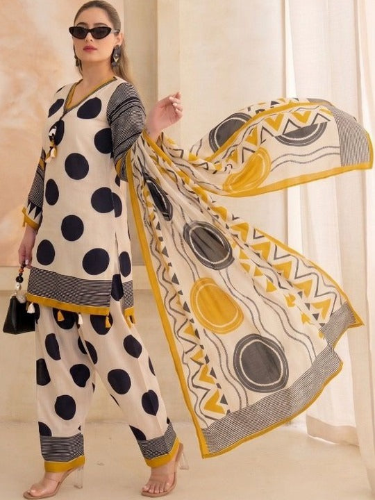 Women Printed Regular Kurta with Patiala & With Dupatta