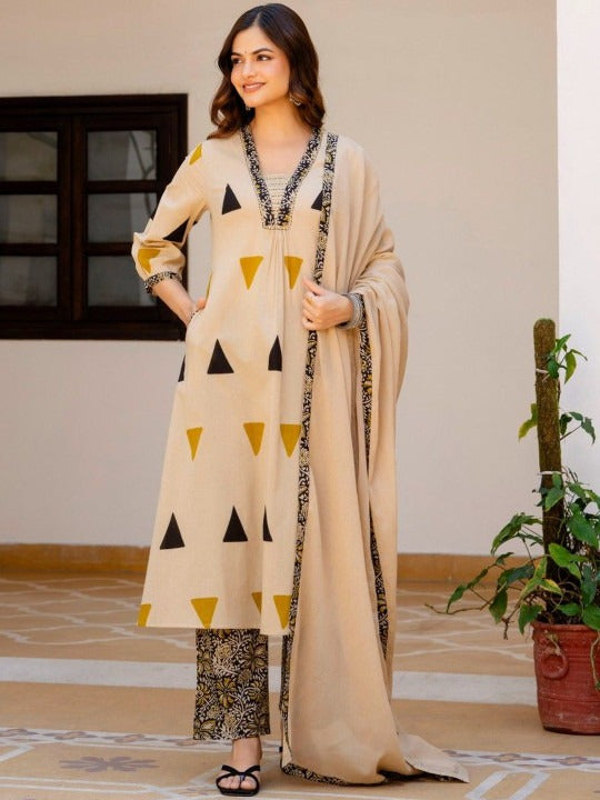 Women Printed Regular Thread Work Pure Cotton Kurta with Trousers & With Dupatta