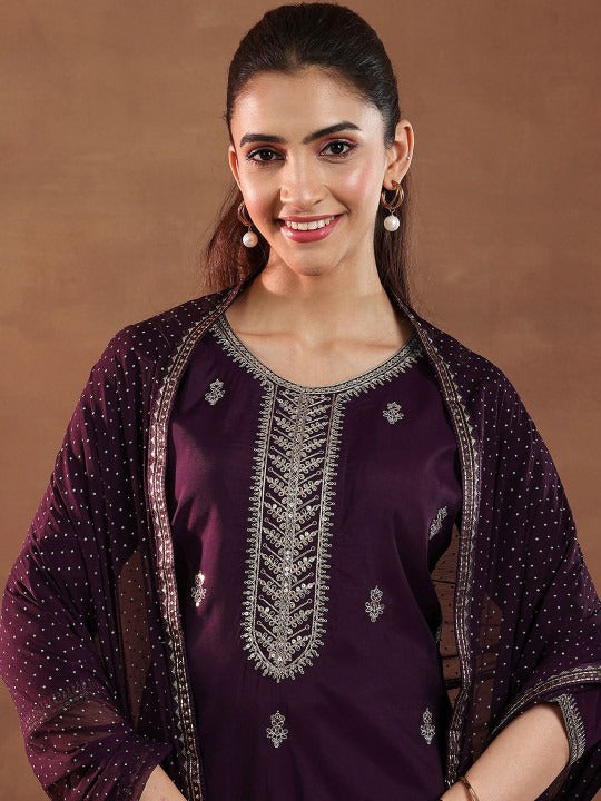 Women Floral Embroidered Regular Kurta with Trousers & With Dupatta