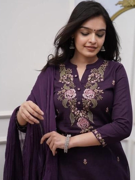 Women Floral Embroidered Regular Thread Work Pure Cotton Kurta with Trousers & With Dupatta