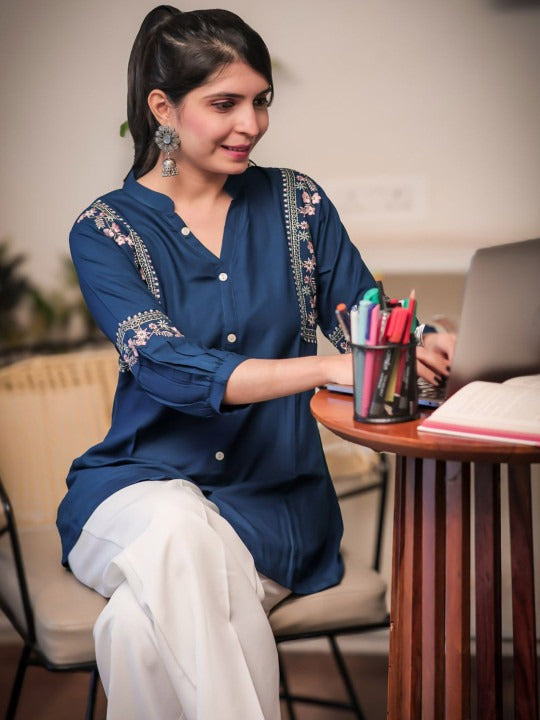 Women Ethnic Motifs Embroidered Mandarin Collar A-Line Kurti