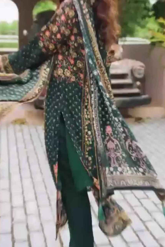 Women Ethnic Motifs Printed Regular Sequinned Silk Crepe Kurta with Trousers & With Dupatta