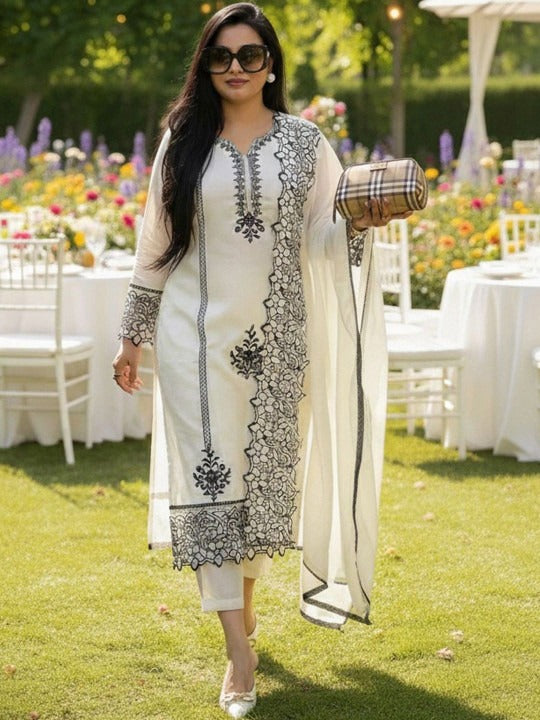 Women Floral Embroidered Thread Work Anarkali Kurta Set With Dupatta