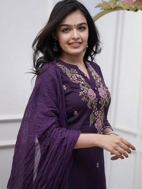 Women Floral Embroidered Regular Thread Work Pure Cotton Kurta with Trousers & With Dupatta