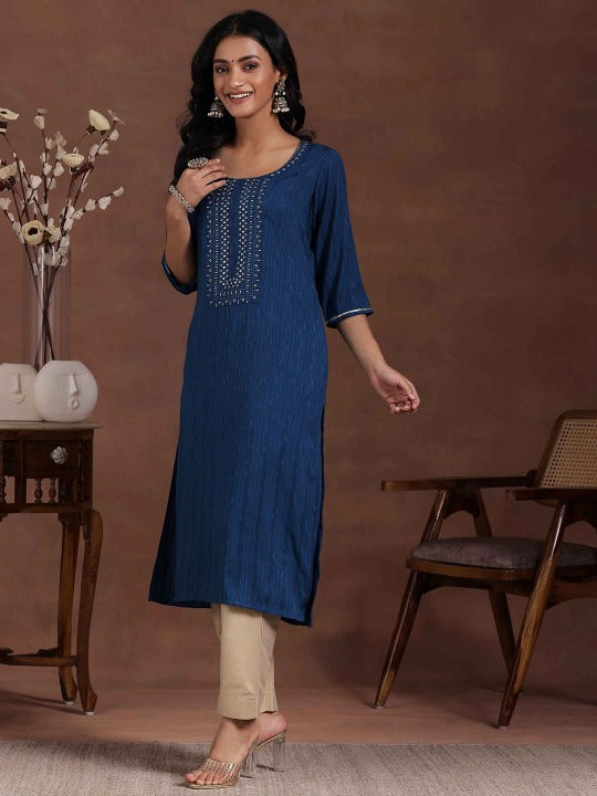 Floral Printed Round Neck Straight Kurta
