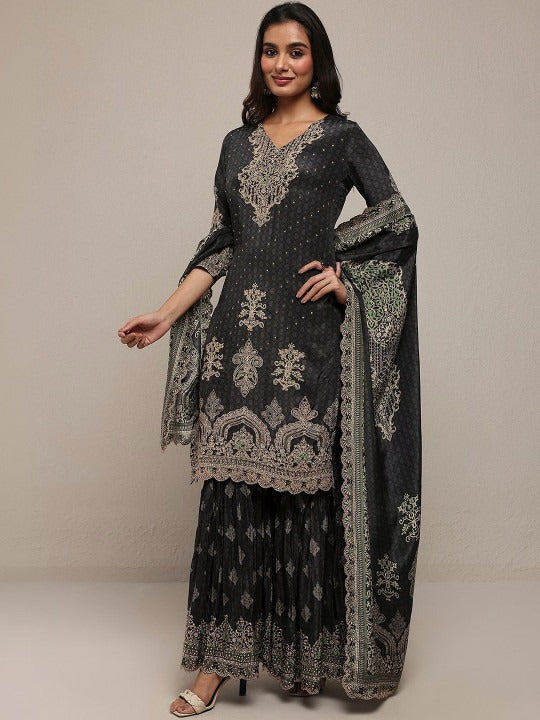 Women Ethnic Motifs Printed Regular Thread Work Silk Crepe Kurta with Sharara & With Dupatta