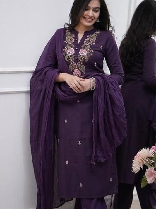 Women Floral Embroidered Regular Thread Work Pure Cotton Kurta with Trousers & With Dupatta