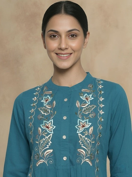 Mandarin Collar Embroidered Tunic