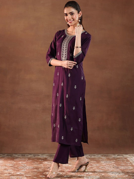 Women Floral Embroidered Regular Kurta with Trousers & With Dupatta