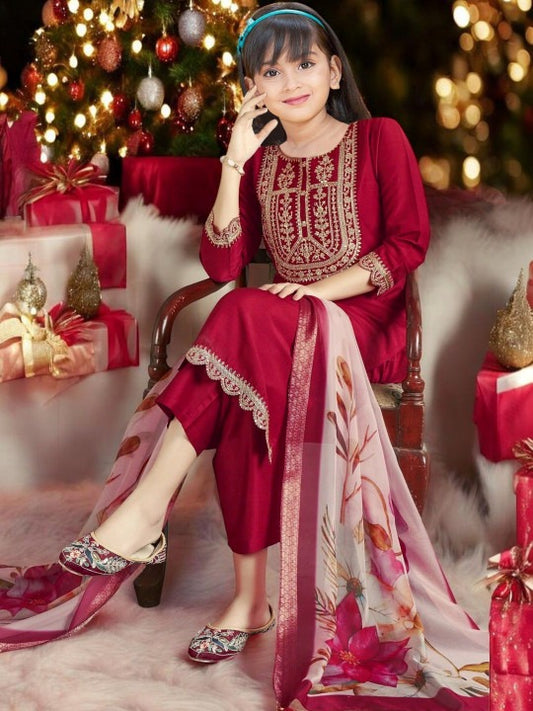 Girls Embroidered Kurta with Salwar & With Dupatta