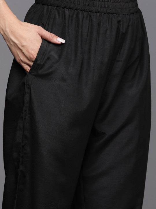 Floral Embroidered Regular Thread Work Georgette Kurta with Trousers & Dupatta