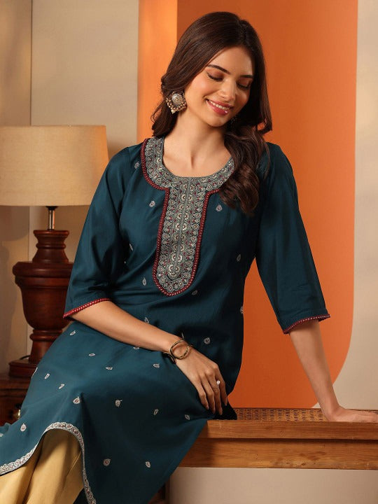 Women Ethnic Motifs Embroidered Fusion Silk Straight Kurta