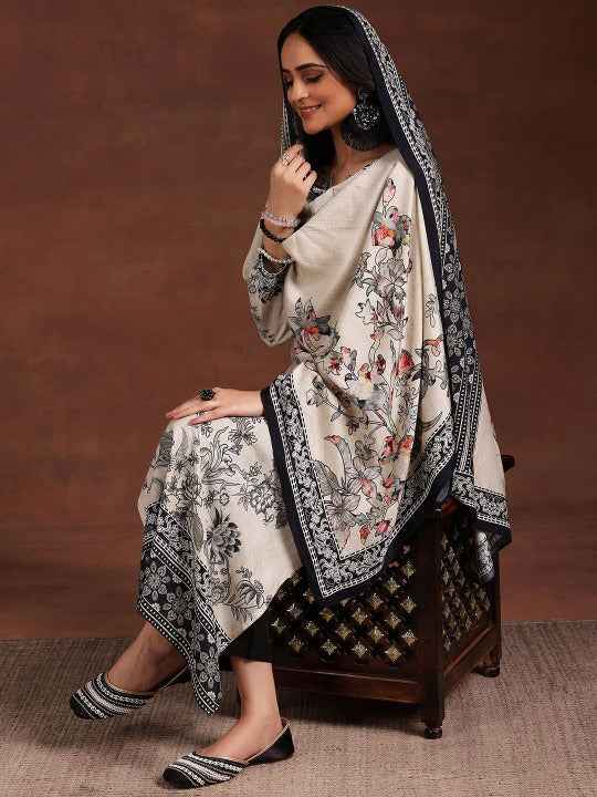 Women Floral Printed Kurta with Trousers & Dupatta