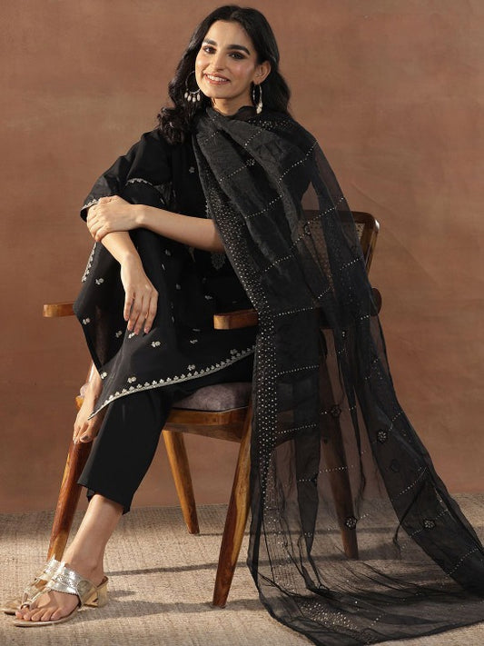 Women Floral Embroidered Regular Kurta with Trousers & With Dupatta