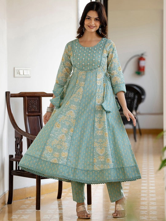 Green Floral Printed Panelled Pure Cotton Anarkali Kurta With Trousers & Dupatta