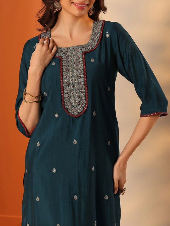 Women Ethnic Motifs Embroidered Fusion Silk Straight Kurta