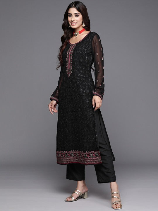 Floral Embroidered Regular Thread Work Georgette Kurta with Trousers & Dupatta