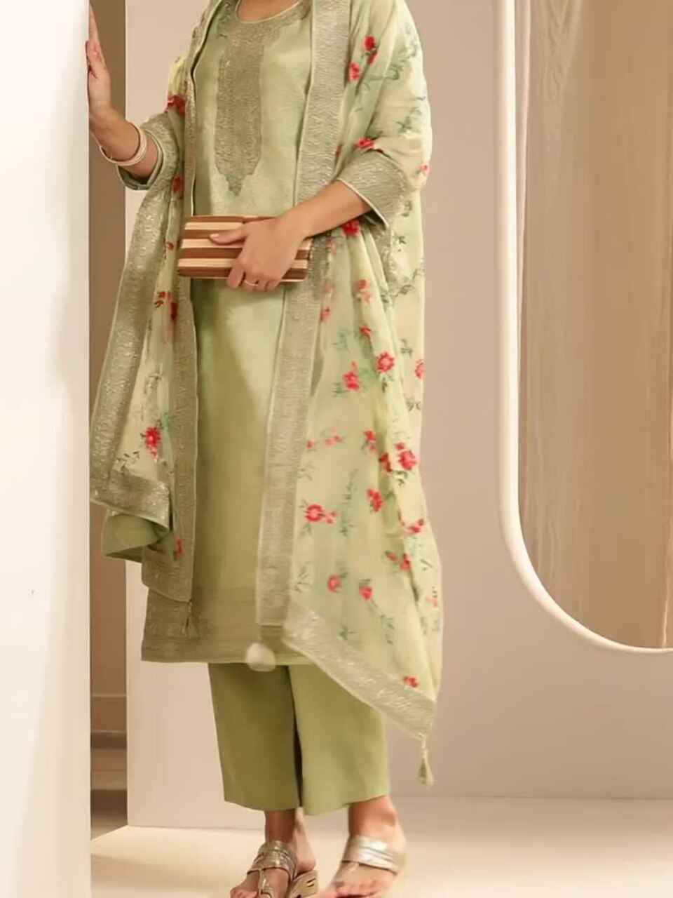 Floral Woven Design Zari Straight Kurta With Trousers And Dupatta