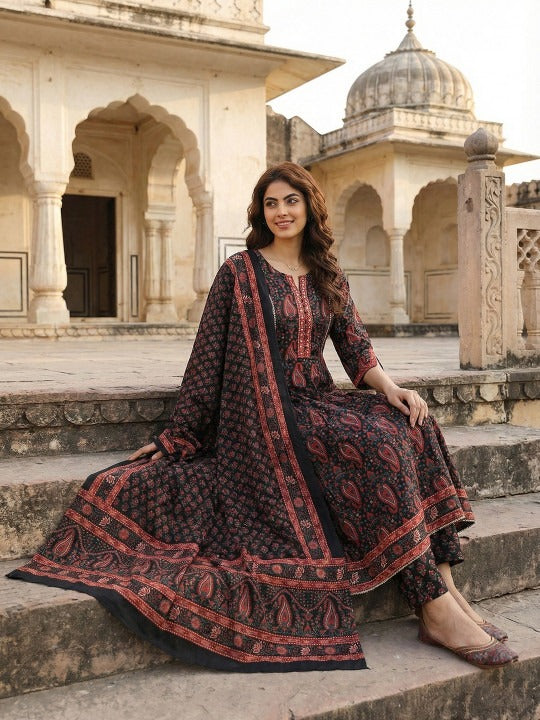 Women Ethnic Motifs Printed Regular Thread Work Pure Cotton Kurta with Trousers & With Dupatta