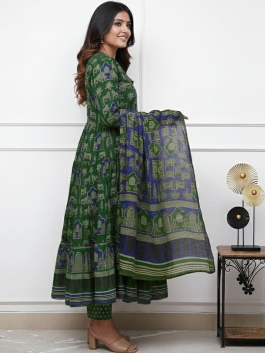 Women Ethnic Motifs Printed Empire Thread Work Kurta with Trousers & With Dupatta