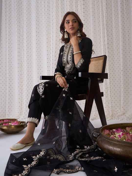 Ethnic Motifs Embroidered V-Neck Thread Work Kurta with Trousers & Dupatta