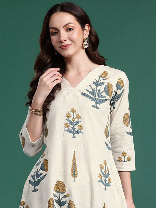 Women Floral Printed Regular Aline Calf Length Kurta with Trousers