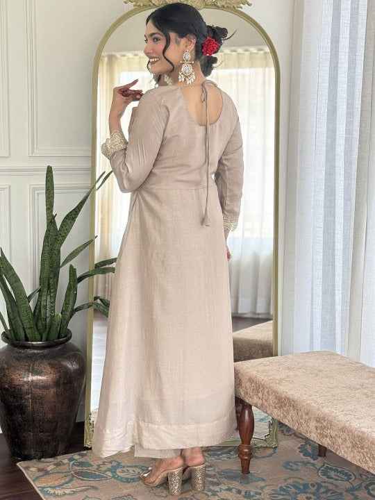 Women Floral Embroidered Anarkali Kurta with Trousers & Dupatta