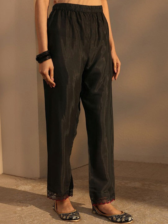 Women Floral Embroidered Regular Kurta with Trousers & With Dupatta