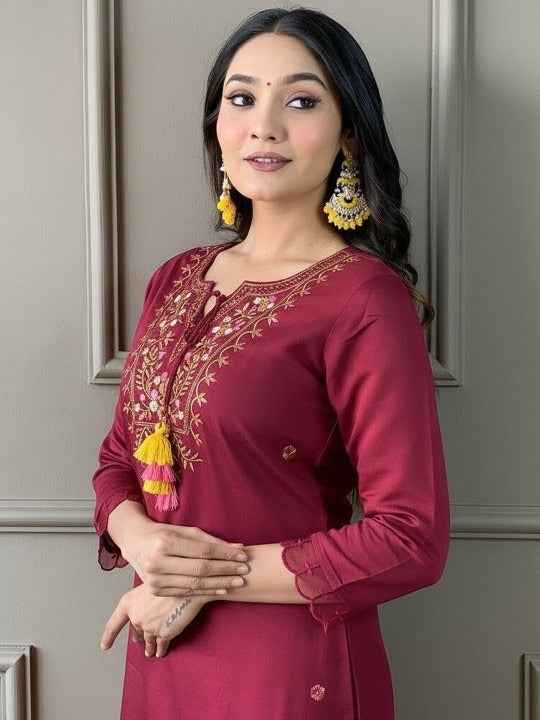 Women Ethnic Motifs Embroidered Regular Thread Work Kurta with Trousers & With Dupatta