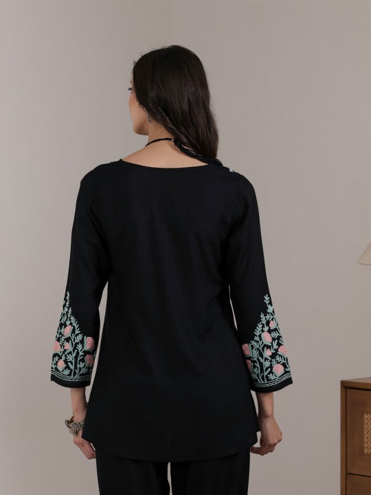 Women Aari Embroidered Viscose Rayon A-Line Full Sleeves Short Kurti