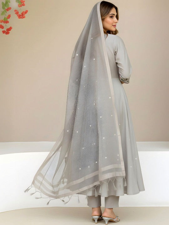 Women Floral Embroidered Regular Sequinned Kurta with Trousers & With Dupatta