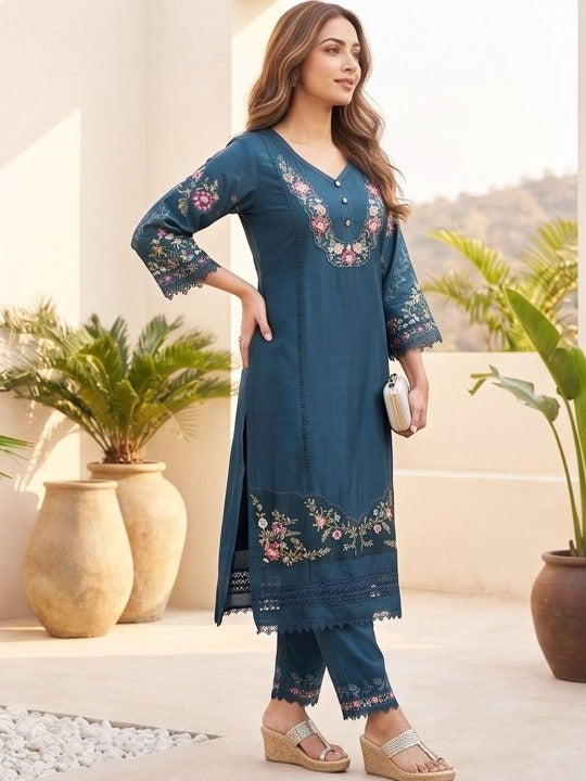 Women Floral Embroidered Regular Thread Work Pure Cotton Kurta with Trousers & With Dupatta