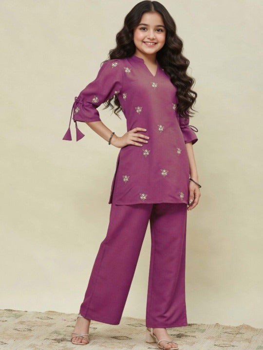 Girls Ethnic Motifs Embroidered Regular Thread Work Kurta with Palazzos