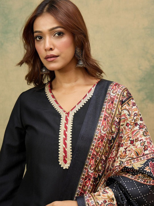 Women Ethnic Motifs Regular Thread Work Kurta with Trousers & With Dupatta