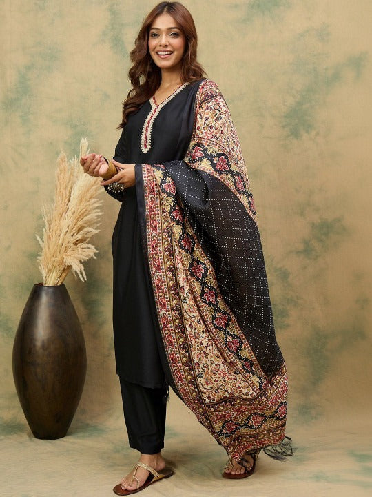 Women Ethnic Motifs Regular Thread Work Kurta with Trousers & With Dupatta
