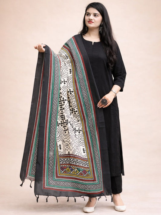 Women Ethnic Motifs Regular Kurta with Trousers & With Dupatta