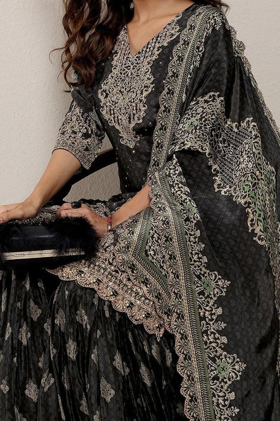 Women Ethnic Motifs Printed Regular Thread Work Silk Crepe Kurta with Sharara & With Dupatta