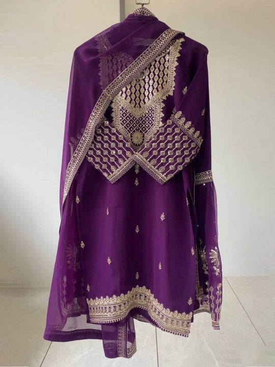 Women Ethnic Motifs Embroidered Thread Work Kurta with Sharara & Dupatta