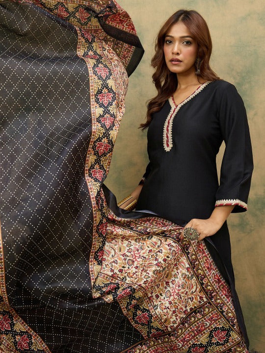 Women Ethnic Motifs Regular Thread Work Kurta with Trousers & With Dupatta