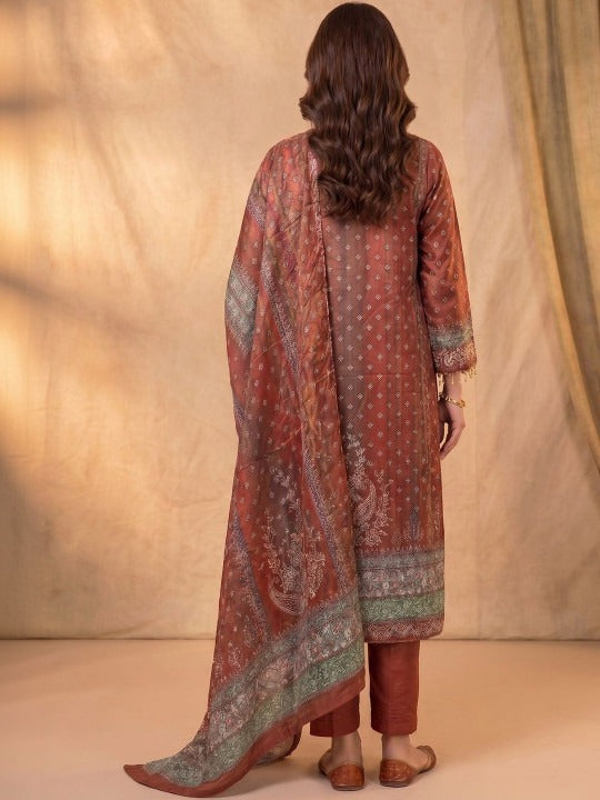 Women Ethnic Motifs Printed Regular Silk Crepe Kurta with Trousers & With Dupatta