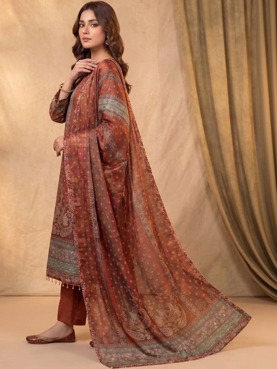 Women Ethnic Motifs Printed Regular Silk Crepe Kurta with Trousers & With Dupatta