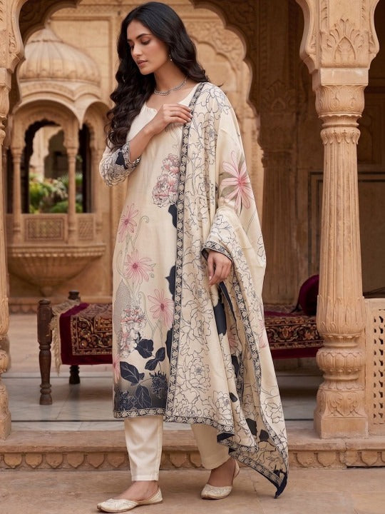 Women Floral Printed Regular Kurta with Trousers & With Dupatta